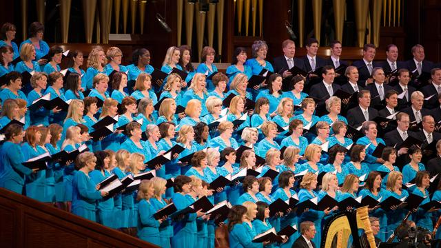 Mormon Tabernacle Choir at Christmas devotional