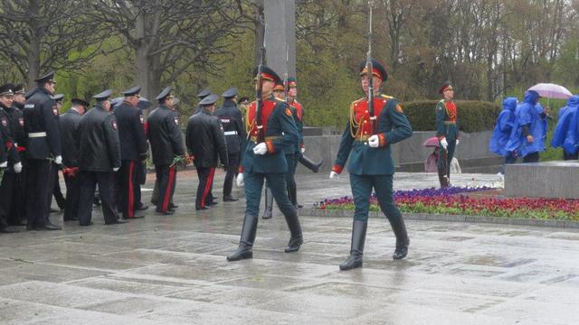 Возложения венков к монументу «Мать-Родина»