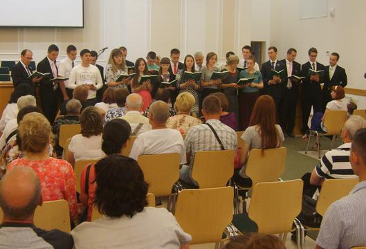 Мормоны Саратова отметили 120-летие со дня первого крещения в России