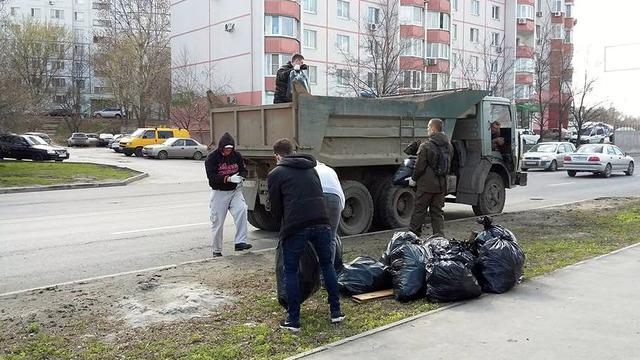 Мормоны в Ростове-на-Дону приняли участие в субботнике